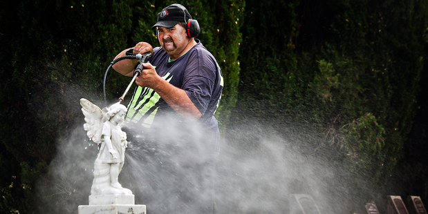 Kelly McLean has taken it upon himself to clean graves on 18th Ave.