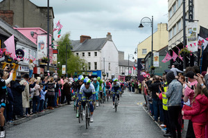 The pack pedals during the 187-kilometre third stage of the Giro d'Italia from Armagh, to Dublin, Ireland. A huge bomb was found in Dublin just hours before cyclists passed through. Photo / AP