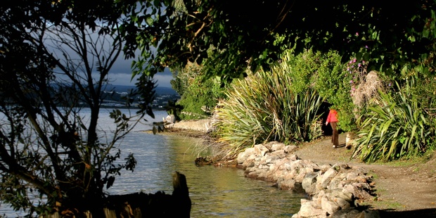 Daisy Hardwick Walkway.