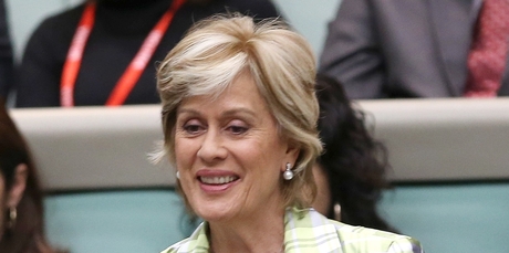 Dame Kiri Te Kanawa says Tara Erraught should "burn the papers" which criticised her.