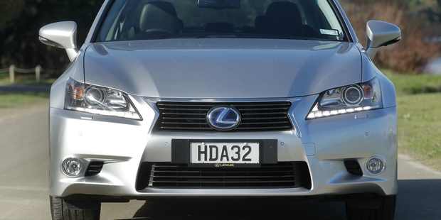 The Lexus GS300h makes the best use of petrol and electric motors to deliver silky smooth motoring.