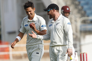 New Zealand's bowler Trent Boult, left, talks with captain Brendon McCullum during the second day of this week's test. Photo / AP