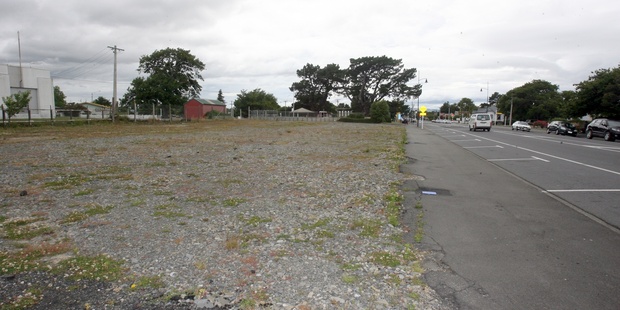 The space on Fitzherbert St, which is riverstone and weeds, is more than a toothless gap - it's basically a lost set of dentures.