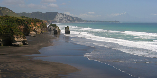 Trans-Tasman Resources wants to mine iron sands kilometres off the coast of Taranaki. Photo / Getty Images