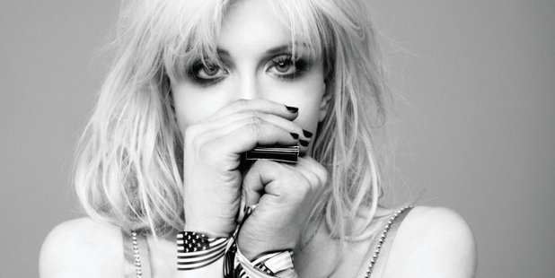 Courtney Love says her fling with Steve Coogan was never a long term proposition.