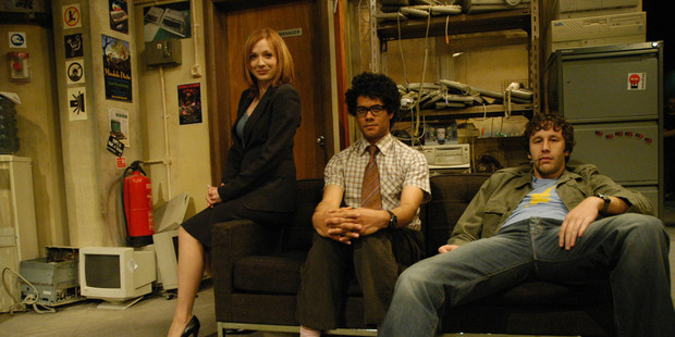The I.T Crowd's Maurice Moss (centre) in signature short-sleeved shirt, the staple of offices everywhere. Picture / Supplied