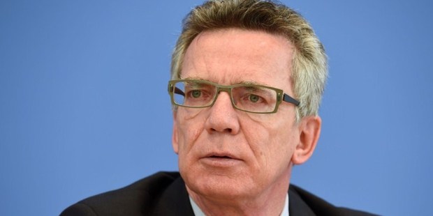 German Interior Minister Thomas de Maiziere said former US National Security Agency contractor Edward Snowden would face extradition proceedings if he came to Germany. Photo / AFP
