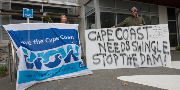 Ann Redstone and Mark Lawrence, from lobby group Walking On Water (WOW), protest outside the Hawke's Bay Regional Council Chamber in Napier, yesterday, before the Ruataniwha dam decision. Photo/Glenn Taylor
