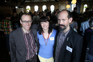Dr George Laking (left), Lucy Lawless and Steve Abel at the Climate Voter campaign launch at the Nectar Bar in Kingsland, Auckland. Photo / Jason Oxenham.