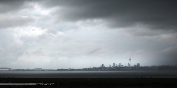 A storm is hitting Auckland. Photo / Doug Sherring