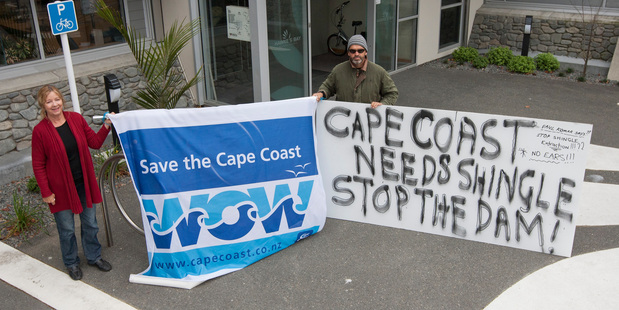 Ann Redstone and Mark Lawrence from WOW were protesting outside the Hawke's Bay Regional Council Chamber in Napier during the decision on the Ruataniwha Water Storage Scheme. Photo / Glenn Taylor