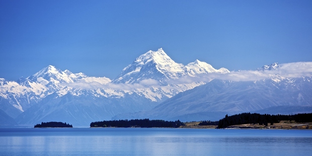The Greens say failure to protect groundwater sources such as Lake Pukaki leads to increased costs for councils.