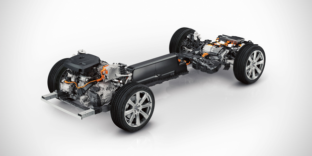 The new Volvo XC90 will use twin engine technology to achieve low CO2 emissions with a hybrid engine powering the front and an electric motor powering the back wheels.