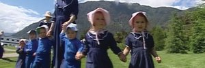 Children dressed in Cooperite clothing walk at Gloriavale. Photo / TVNZ file