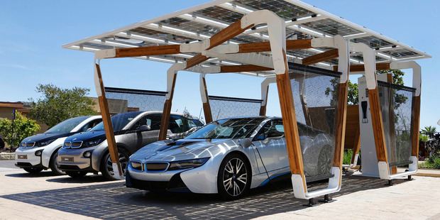 BMW's i3 and i8 use Samsung provided batteries.