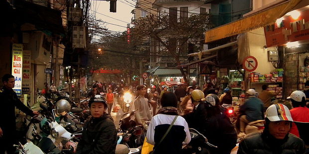 FTP's F.Studio store is styled after Apple outlets in developed markets and sells iPhones on Hanoi Street in Vietnam. Photo / Wikipedia - calflier001