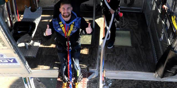 The Warriors' Sam Tomkin at the AJ Hackett Nevis Highwire bungy, 134m above Queenstown.