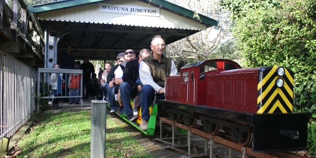 The cleverly designed track gives the illusion of going on a long journey.