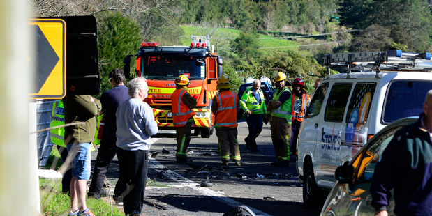 Fatal crash on SH2 between Omokoroa and Katikati.