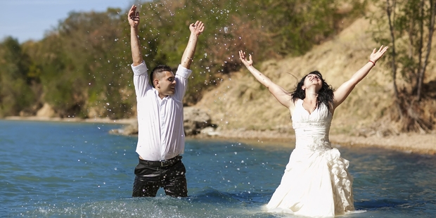 Uploading abnormal wedding photos to social media sites has almost become more important that the nuptials themselves. Photo / Getty Images