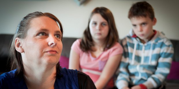 Heart attack survivor Haylee Wrenn, with children Alex Wrenn,9, and Olivia Wrenn, 10, said she was clinically dead for about five minutes. Photo / Warren Buckland