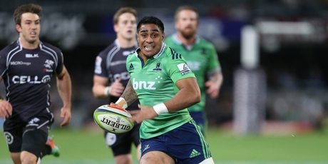 Malakai Fekitoa contributed to the Highlanders' fighting spirit against the Sharks. Photo / Getty Images