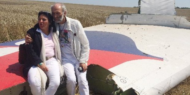 Threat to sue over MH17 'dead' claim