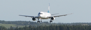 Air New Zealand is past being "stuck up in the sky" and Rotorua can learn from their service standards. Photo / File