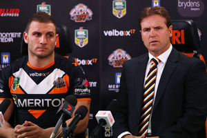 Robbie Farah and Tigers coach Mick Potter. Photo / Getty Images