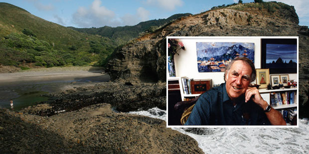 The beach and bush property from south Piha to Karekare is the missing link for the Waitakere trail named after Sir Edmund Hillary. Photo / Greg Bowker, Michael Tubberty