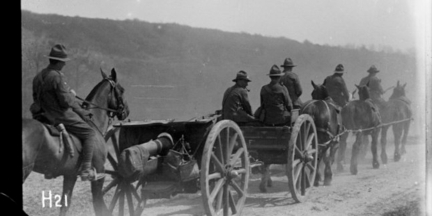 A New Zealand howitzer battery in France. Photo / Alexander Turnbull Library