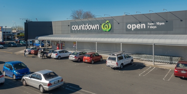 The supermarket and petrol station are ideally located on the corner of Liverpool and Anglesea Sts.