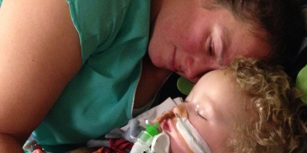 Tobin Chisnall aged 3 years with mum Sarah Chisnall in Starship Hospital.