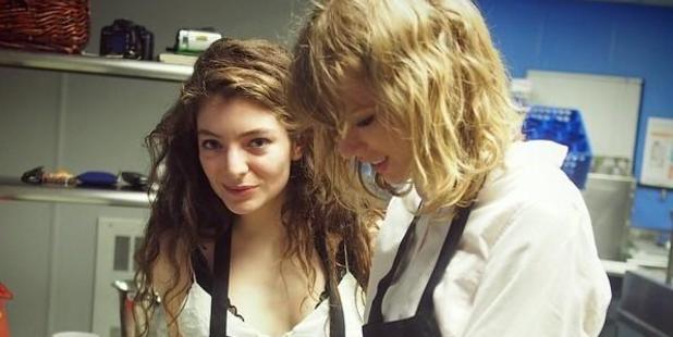 Lorde and Taylor Swift at a cooking lesson last week in Rhode Island. Photo/Instagram