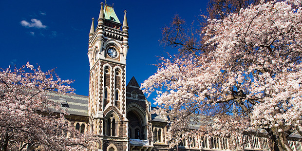 The University of Otago has discouraged its students from using the lecture notes service.