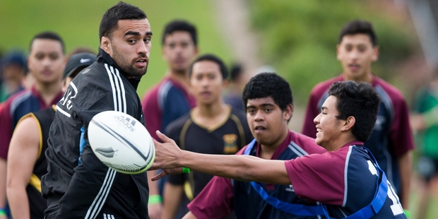 Liam Messam shows off his skills at yesterday's training session at Henderson. Picture / Greg Bowker