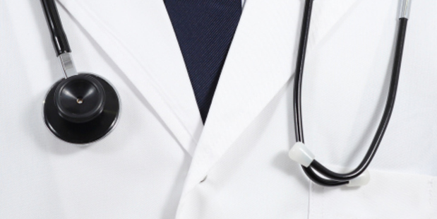 ClThe GP made a note in his medical centre's computer system about the tendon tear and the possible recurrence of cancer, and recalled the woman for a consultation. Photo / Thinkstock