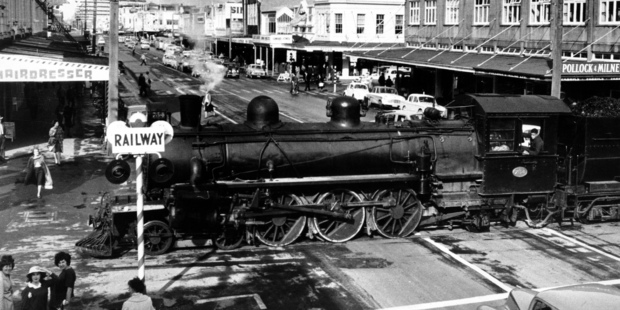 Victoria St, Hamilton in 1963. Photo / File