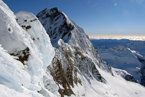 Police say there are few details about what led a NZ man to fall to his death on Mt Aspiring. Photo / Guy McKinnon