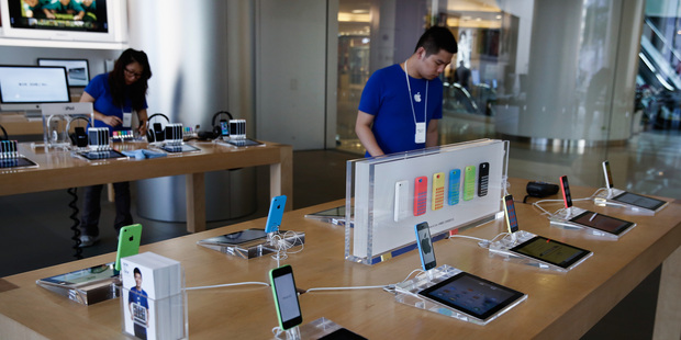 If you could reuse and lengthen the lifespan of your current smartphone instead of shopping for a new one, there should be less e-waste. Photo / Getty Images