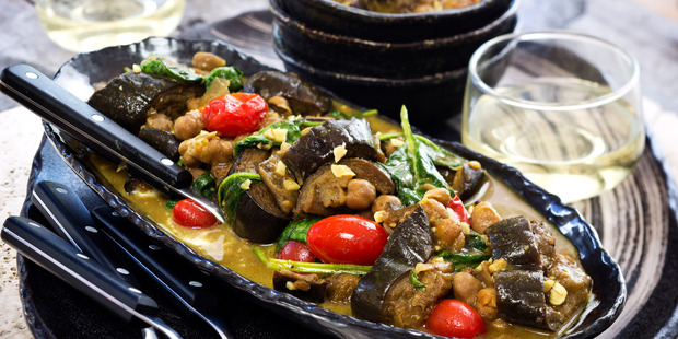 Aubergine and chickpea curry. Photo / Babiche Martens.