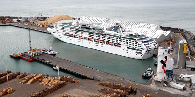 The Sun Princess at Napier port. Photo / NZME.
