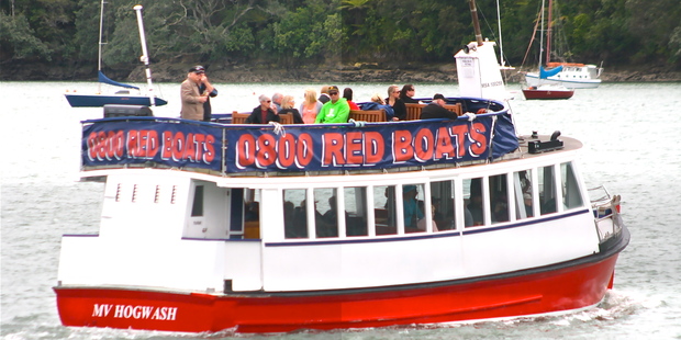 The Hogwash heads up the Upper Waitemata Harbour and on to Riverhead.