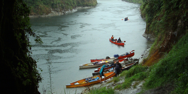 Canoeing on the Whanganui River. Photo / Elisabeth Easther