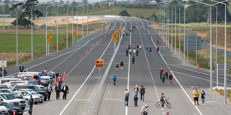 The Mangaharakeke Drive section of Waikato Expressway, north of Te Rapa opened in Dec 2012. Photo / Stephen Barker
