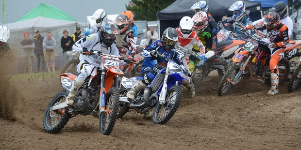Bay of Plenty riders Aaron Wiltshier (220) and Logan Blackburn (2) are expected to be leading contenders in the 125cc title race. Photo / Colin Smith