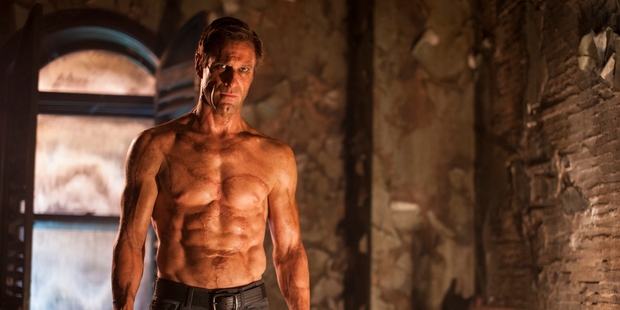 Aaron Eckhart.