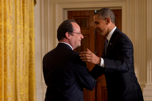 French President Francois Hollande shakes hands with President Barack Obama after their joint news conference. Photo / AP