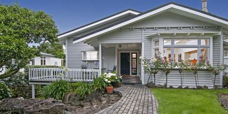 18 Shipherds Ave, Epsom.
