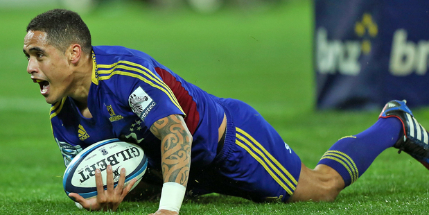 Can Aaron Smith lead the Highlanders to a winning season in 2014? Photo / Getty Images
